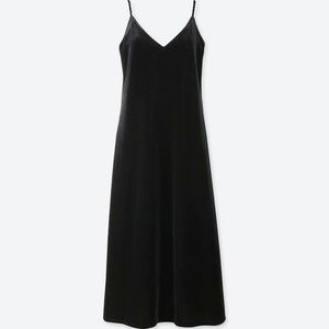 Uniqlo long gothic vampy velvet maxi camisole style dress (M)
